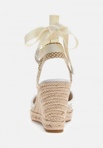 Туфли на шнуровке