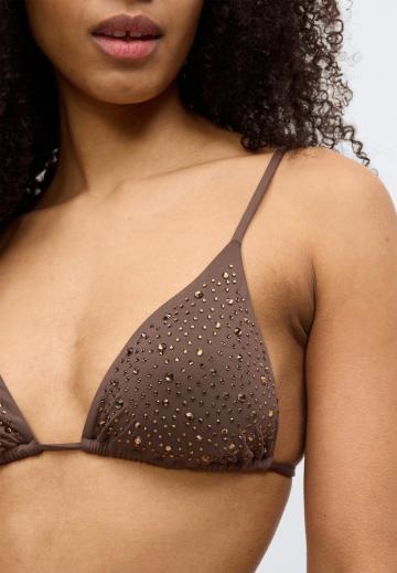 Треугольное бикини