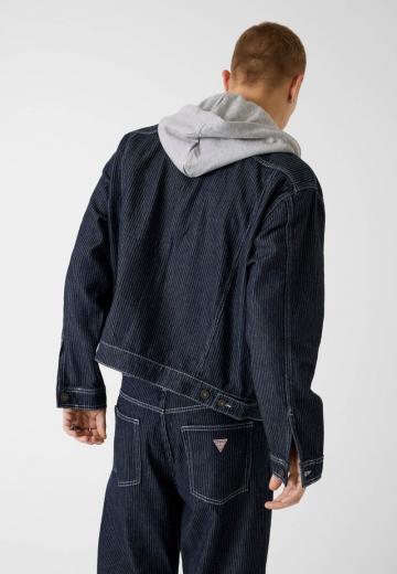 Джинсовая куртка