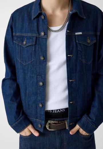 Джинсовая куртка