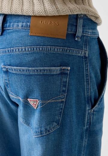 Прямые джинсы