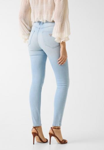 Узкие джинсы