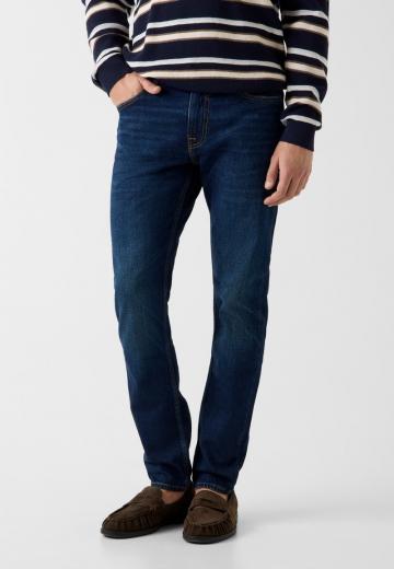Узкие джинсы
