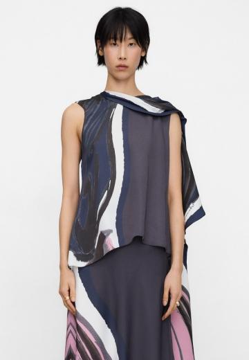 Блузка без рукавов