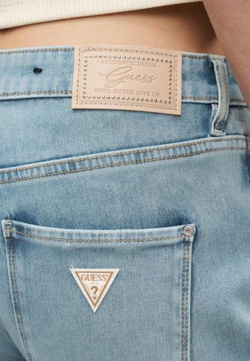 Прямые джинсы