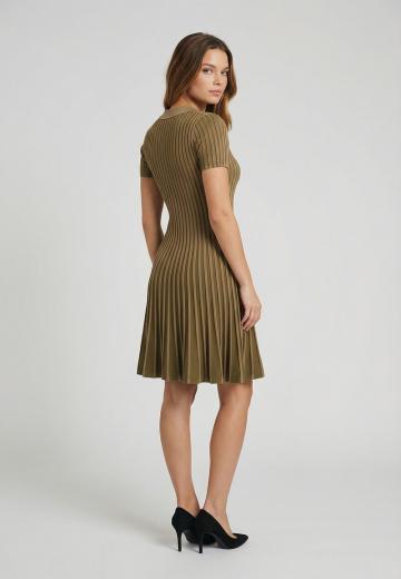 Вязаное платье