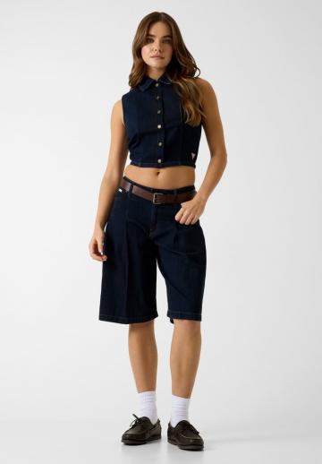 Джинсовая жилетка