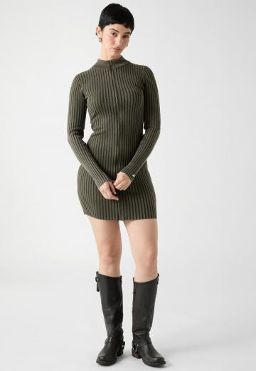 Короткое платье