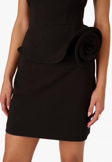 Платье футляр