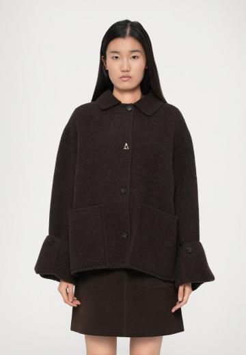 Шерстяное пальто