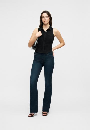 Блузка без рукавов