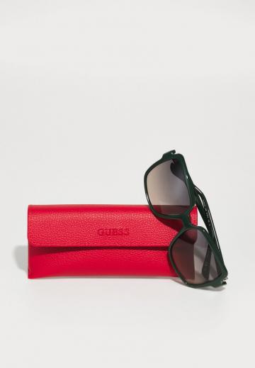 Солнечные очки