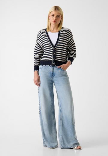 Вязаная кофта