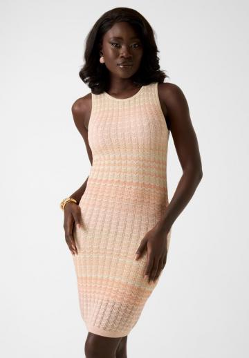 Вязаное платье