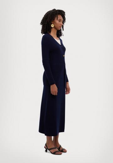 Длинный жилет