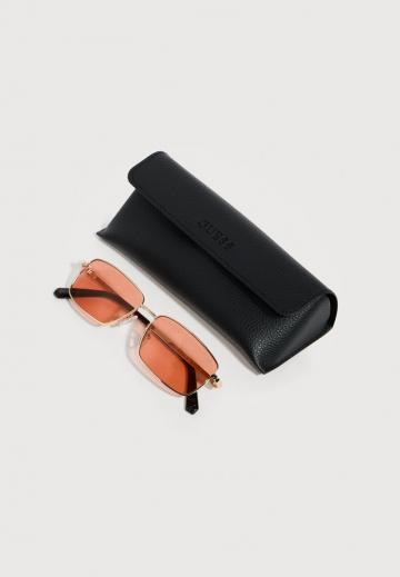 Солнечные очки