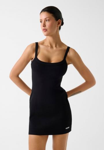 Вязаное платье