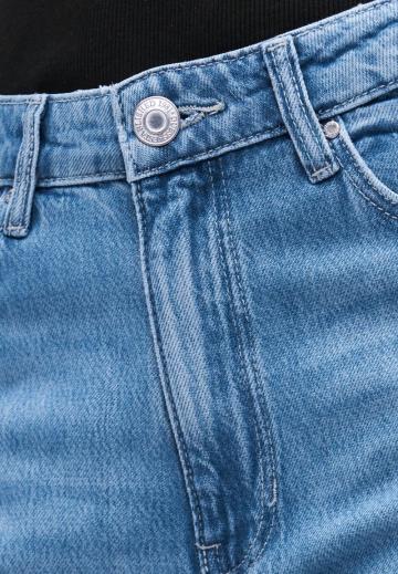 Свободные джинсы