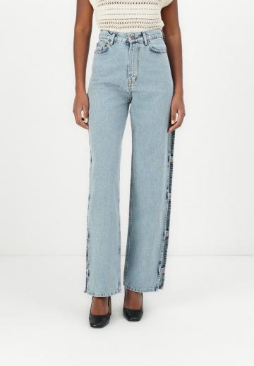 Прямые джинсы