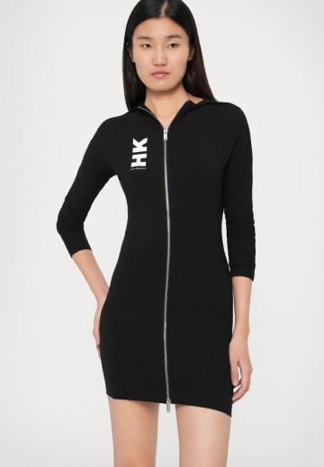 Короткое платье