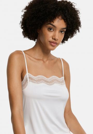 Топ на бретельках