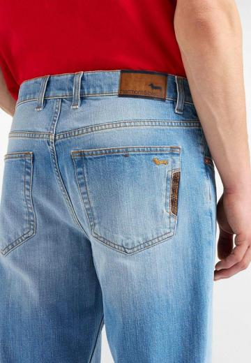 Прямые джинсы