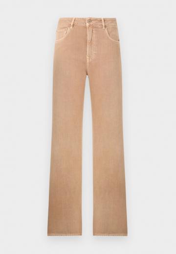 Клешеные джинсы