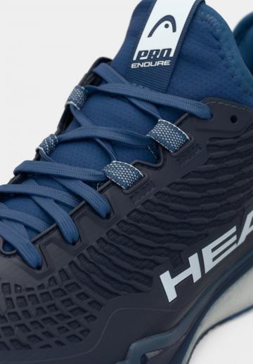 Теннисные кроссовки