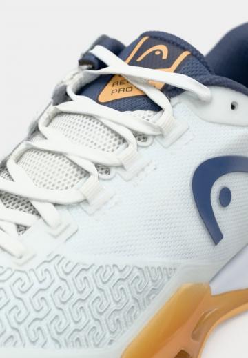 Теннисные кроссовки