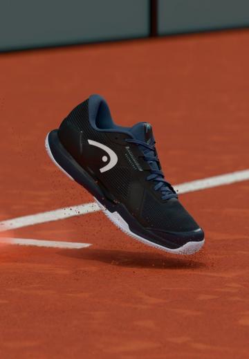 Теннисные кроссовки