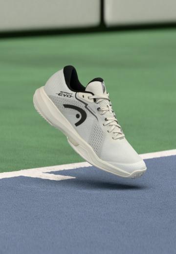 Теннисные кроссовки