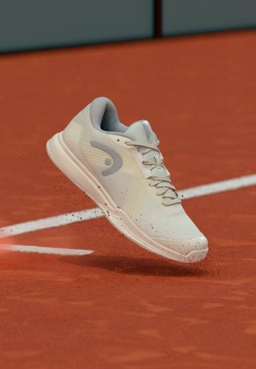 Теннисные кроссовки