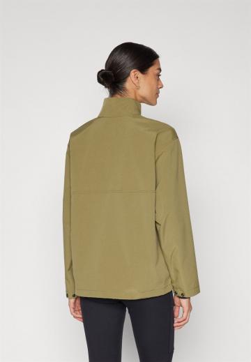 Спортивная куртка