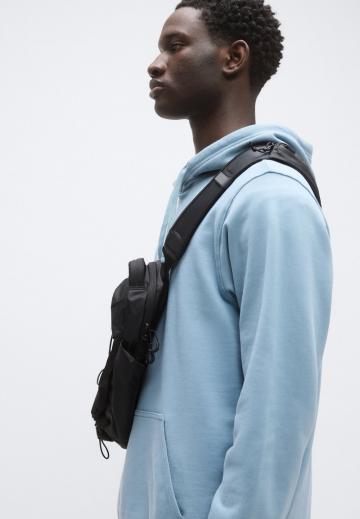 Спортивная кофта