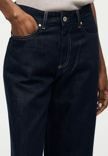 Короткие джинсы