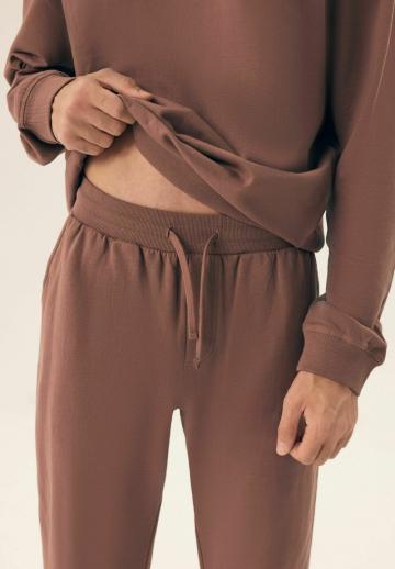 Спортивные штаны