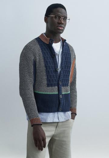 Вязаная кофта