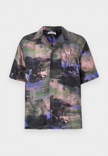 Рубашка с коротким рукавом