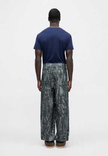 Прямые джинсы