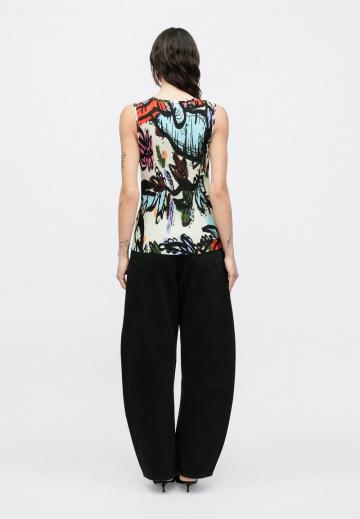 Блузка без рукавов