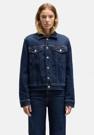 Джинсовая куртка