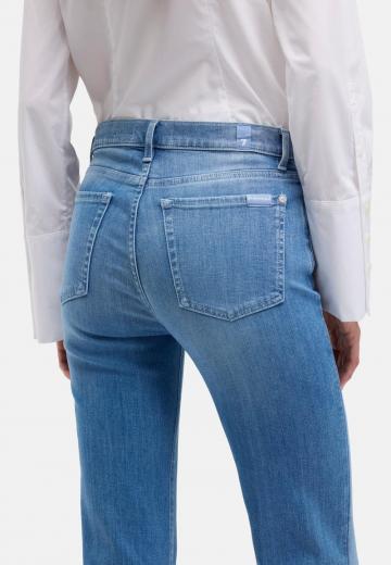 Клешеные джинсы