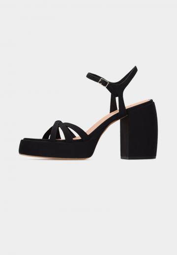 Босоножки на платформе