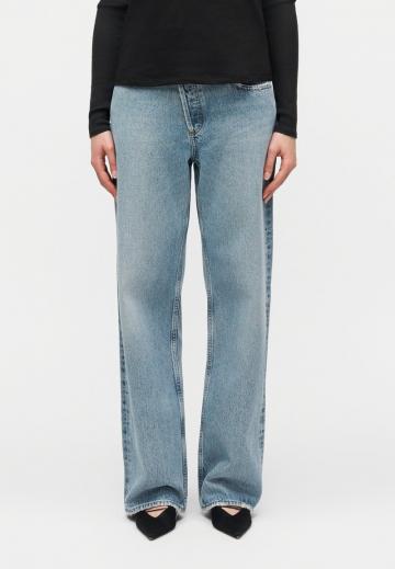 Джинсы бойфренда