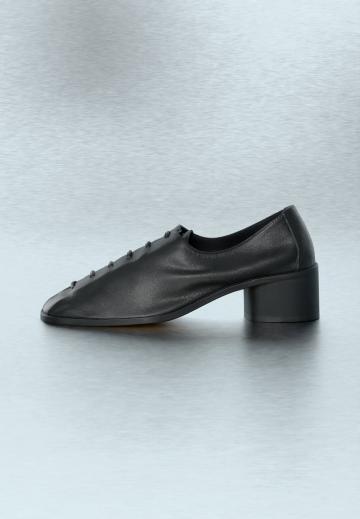 Туфли на шнуровке