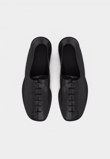 Туфли на шнуровке