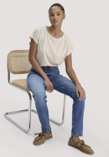 Прямые джинсы