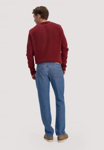 Прямые джинсы