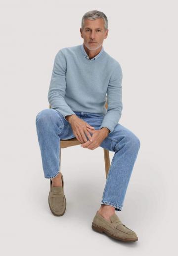 Прямые джинсы