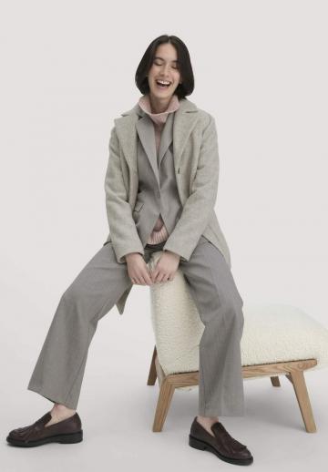 Шерстяное пальто